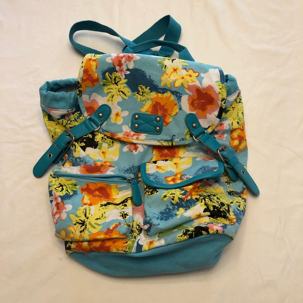 Mossomo beach back pack.
